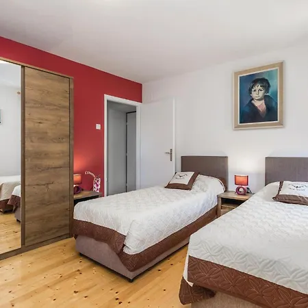 Cozy In With Wifi Ferienhaus